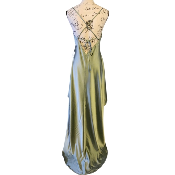 Windsor Jolie Ruffled High-Low Satin Formal Dress - Picture 9 of 12